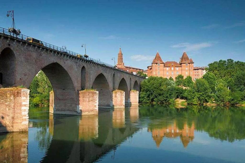 Le Theatre, Coeur De Ville Montauban Exteriér fotografie